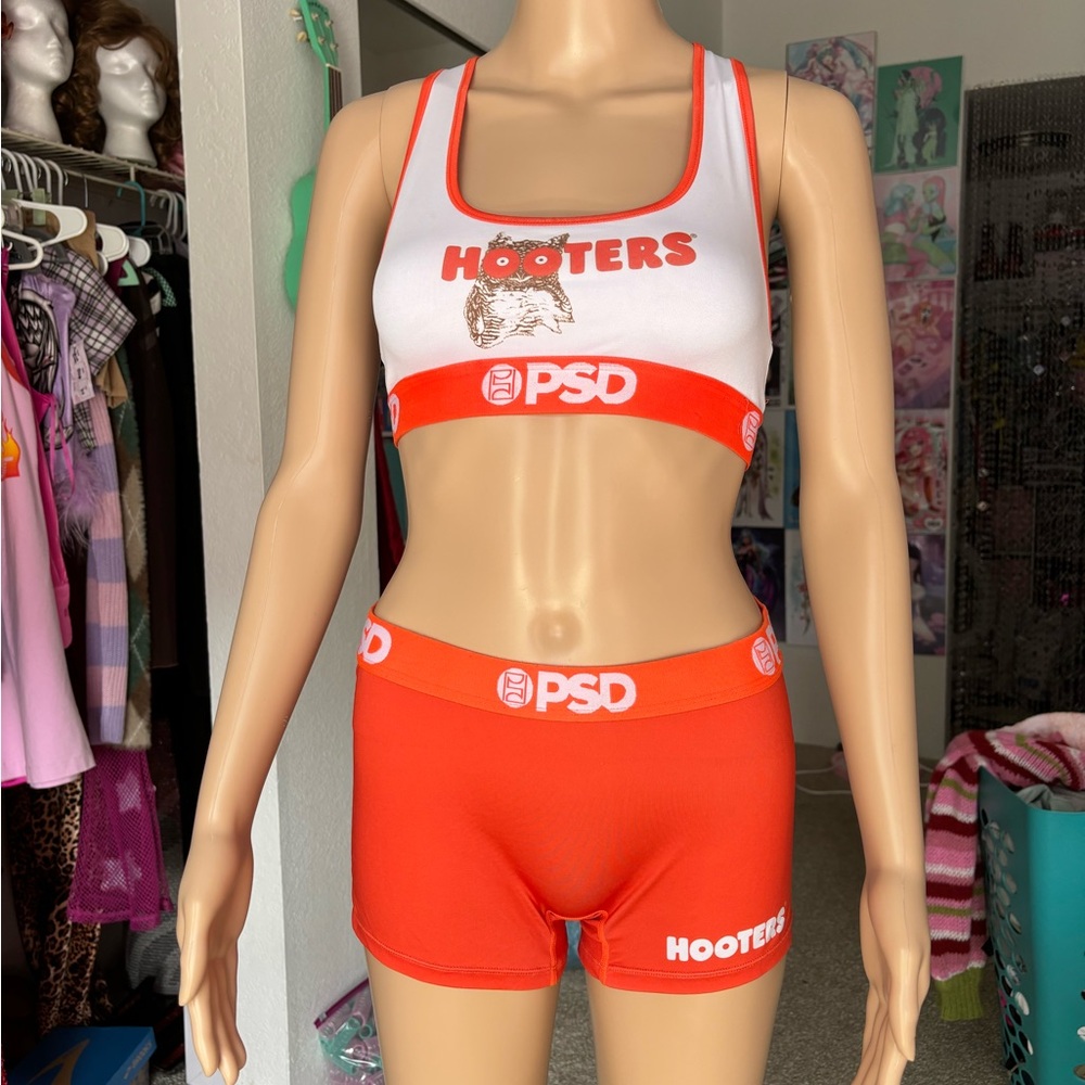 PSD underwear hooters workout set